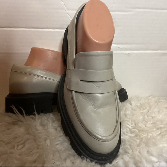 Miz Mooz Shoes - Miz Mooz Neutral leather lug sole loafers
40